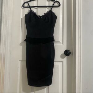Laundry By Shelli Segal Black Cocktail Dress Sz 2 Classic LBD with rhinestones